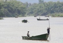 Giá cát tăng bất thường: Do đầu cơ, thao túng thị trường?