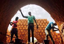 Vữa gốc xi măng – giải pháp xử lý chân tường ẩm mốc hiệu quả