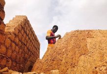 Đầu tư xây dựng hai nhà máy nghiền clinker