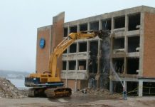 Dịch vụ chuyên phá dỡ công trình xây dựng, nhà ở cũ giá rẻ tại Quận Cầu Giấy Hà Nội